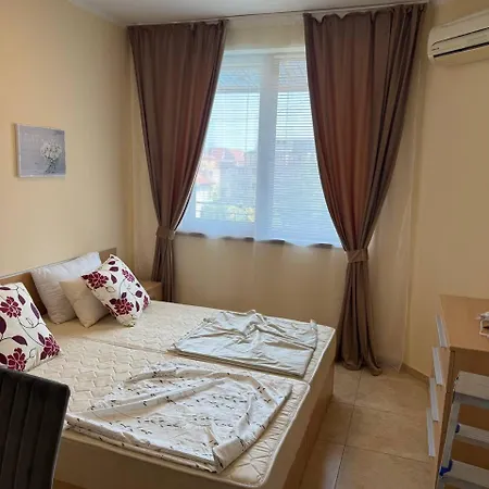 Apartman Apollo 4 The Place For Families With Children Neszebar
