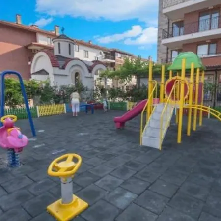 Apartman Apollo 4 The Place For Families With Children Neszebar